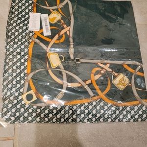 Vintage Scarf/Handkerchief. 28"x28" square. Purse and Belt Print. NWT green&gold